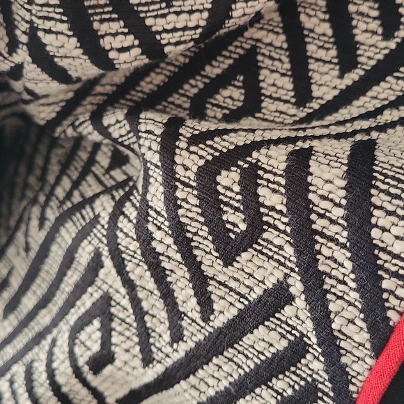 Size 6 H&M blazer - Picture 3 of 3